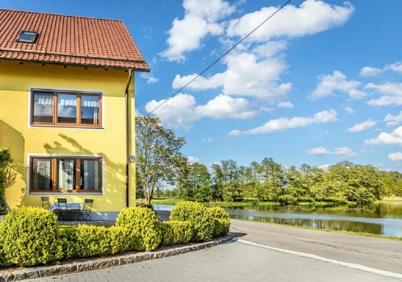 Bartlhof-Ferienwohnungen-Zimmer Burglengenfeld Exterior foto